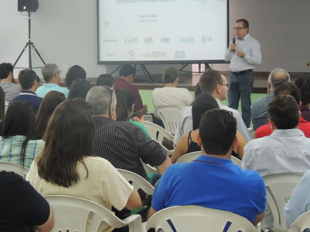 Imagem de Palestra no Sindicato Rural de Rio Verde abordou doenças de suínos