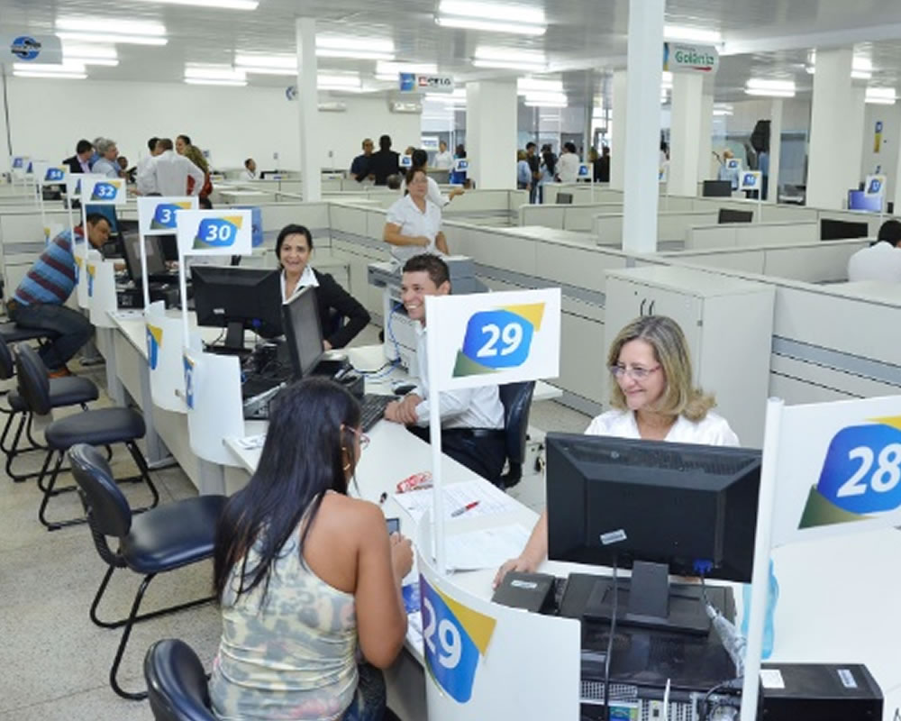 Imagem de Caiado anuncia reestruturação do Vapt Vupt com fechamento de unidades