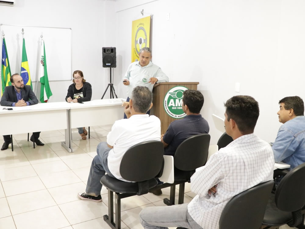Imagem de AMT realiza reunião com empresas de serviço de caçambas
