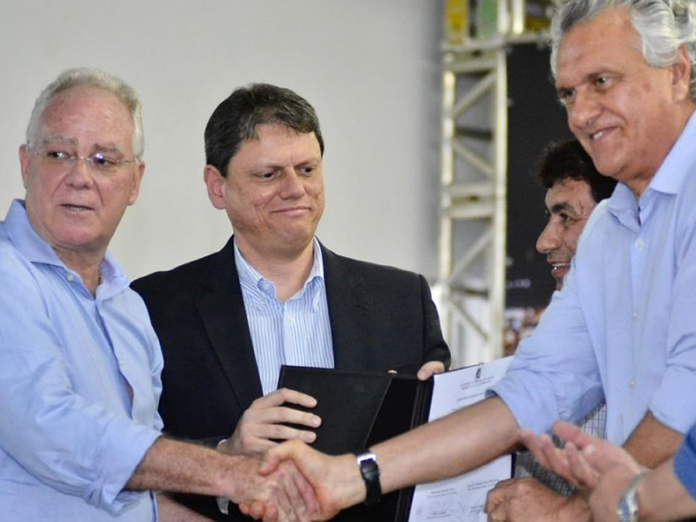 Imagem de Paulo do Vale promete início de construção da plataforma multimodal