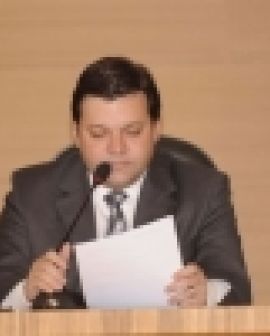 Imagem de Vereador quer servidores municipais com ficha limpa