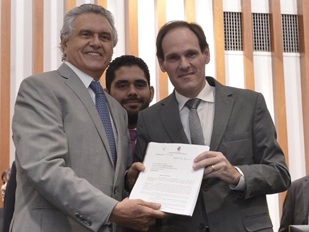 Imagem de Lissauer Vieira preside primeira sessão da 19ª Legislatura