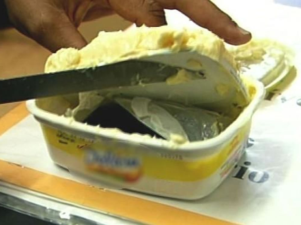 Imagem de Detida mulher que tentou repassar droga para o filho