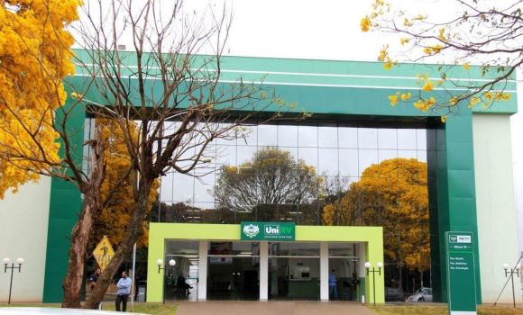 Imagem de Muito além das salas de aula: como a UniRV ajuda a movimentar a economia de Rio Verde