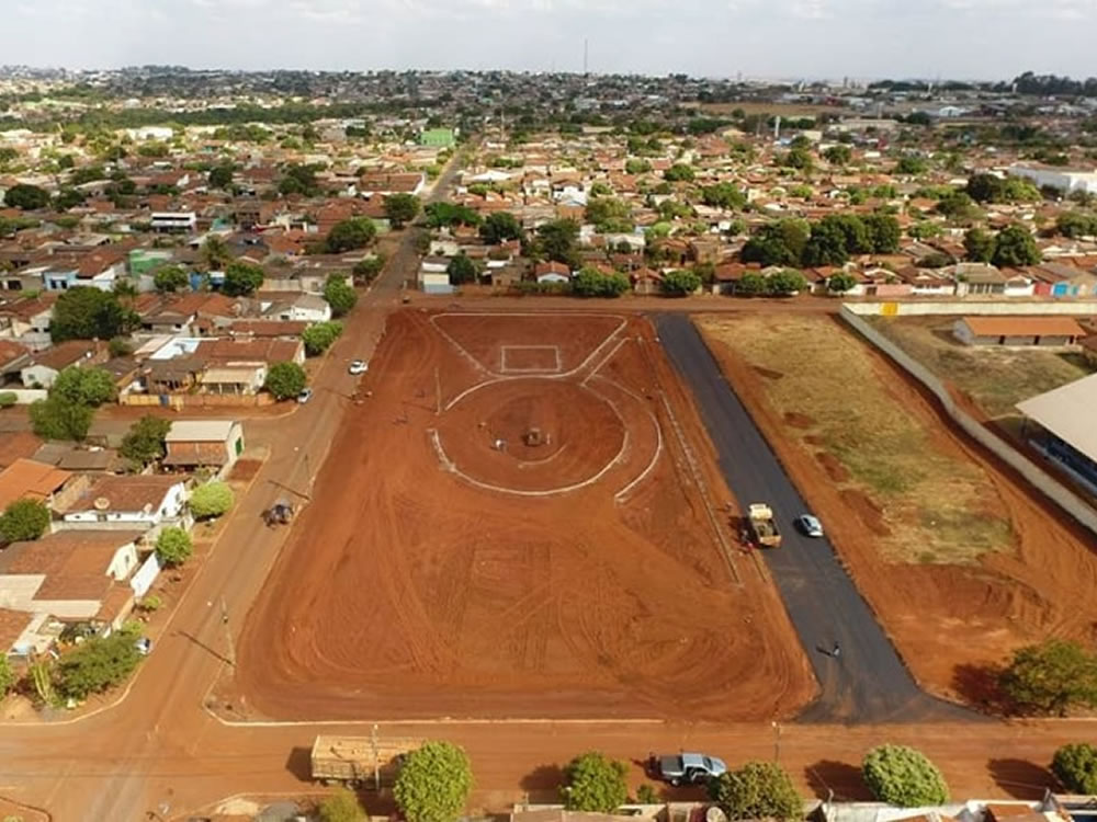 Imagem de Prefeitura inicia construção de praça na região norte de Rio Verde