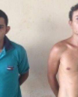 Imagem de Dupla presa por furto de motocicleta